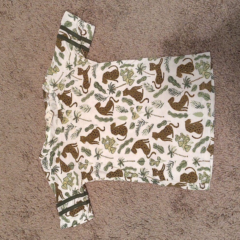 Kate Quinn 2T Jungle Leopard Tee